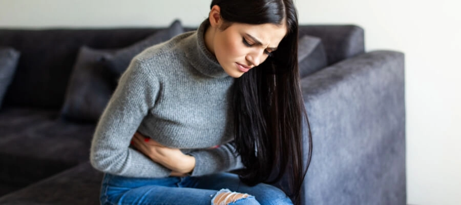 causa gordura no fígado